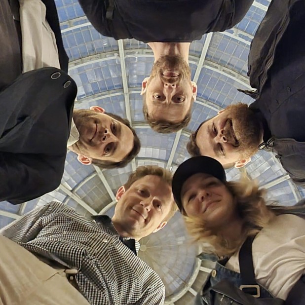 Moving gallery image 1